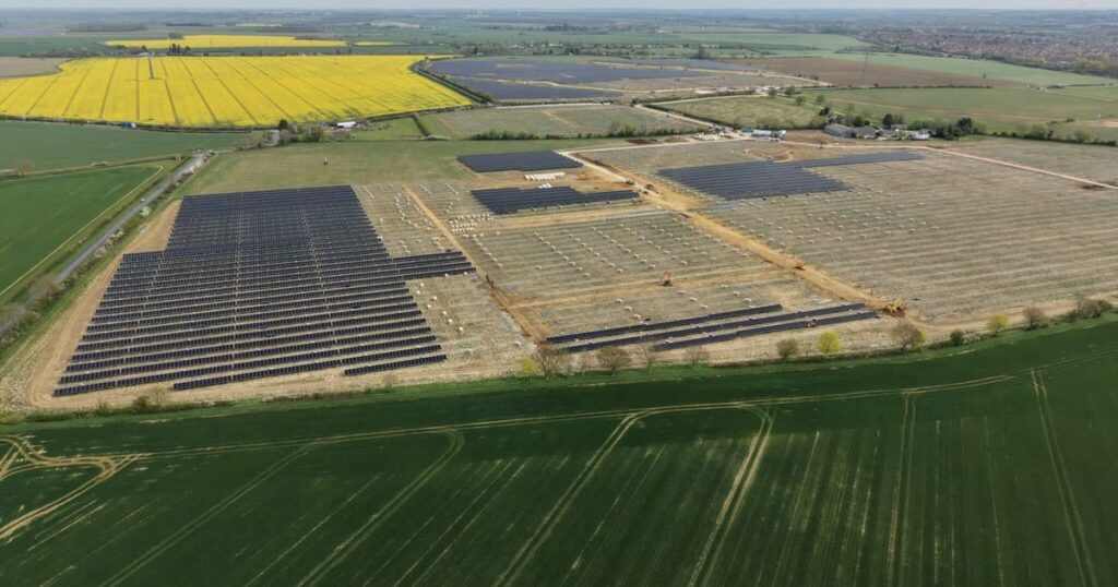 AGR Renewables completes financing for 310MW/250MWh solar, storage
