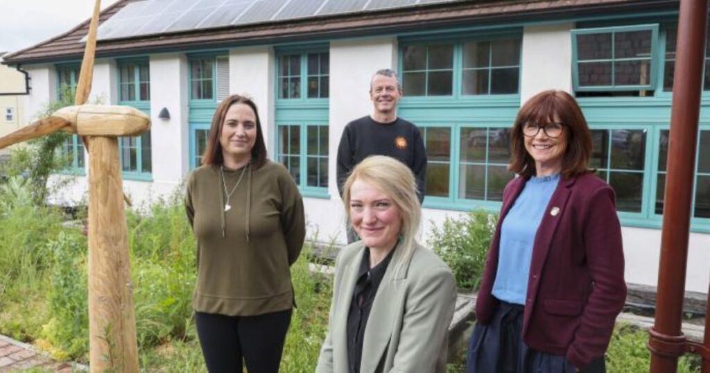 The Welsh Government is donating £1.4 million to a community energy programme