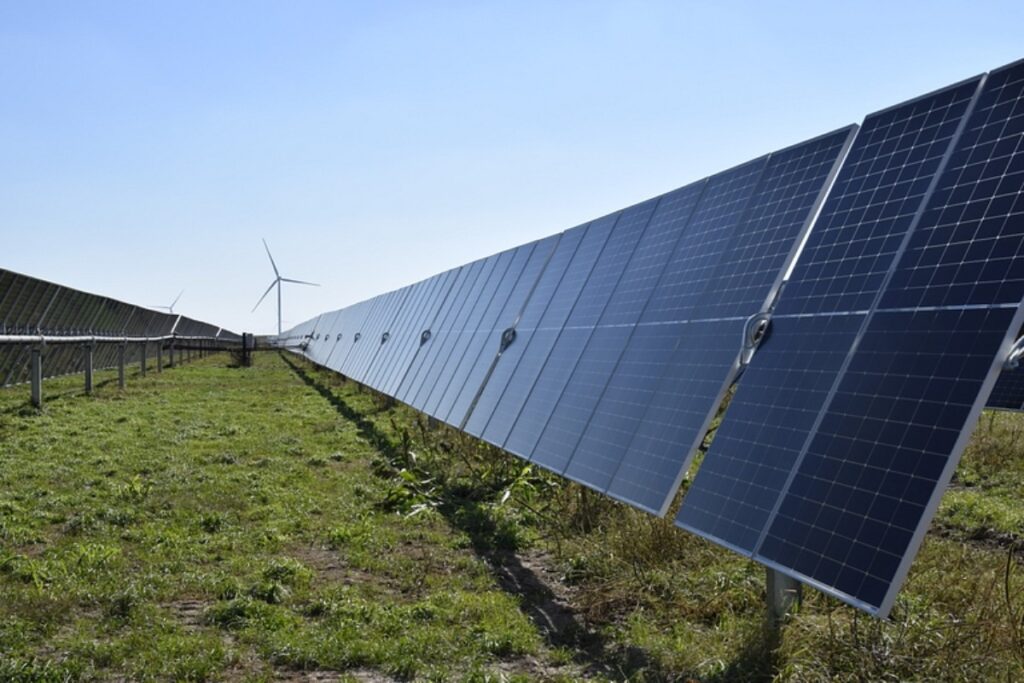 Boot Hill Solar comes online in western Kansas