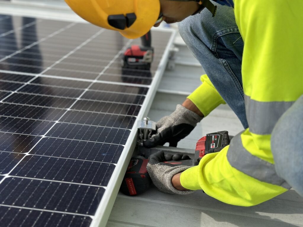 New SEIA report shows solar momentum despite near-term declines