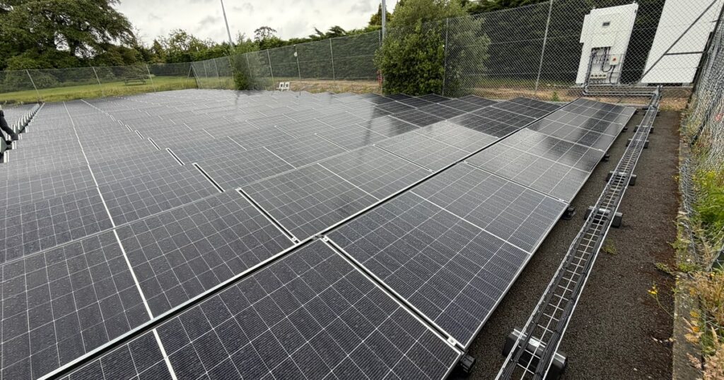 British hotel invests £300,000 in solar and storage amid price pressure