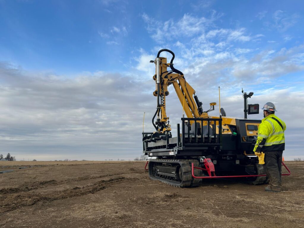 Vermeer MT500 automates the pole shaking process on large-scale solar energy jobs
