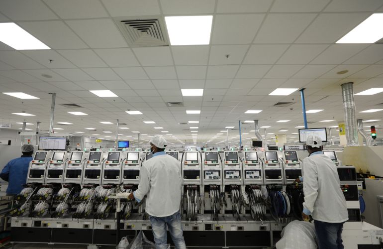FCC prohibits the import of new foreign inverters